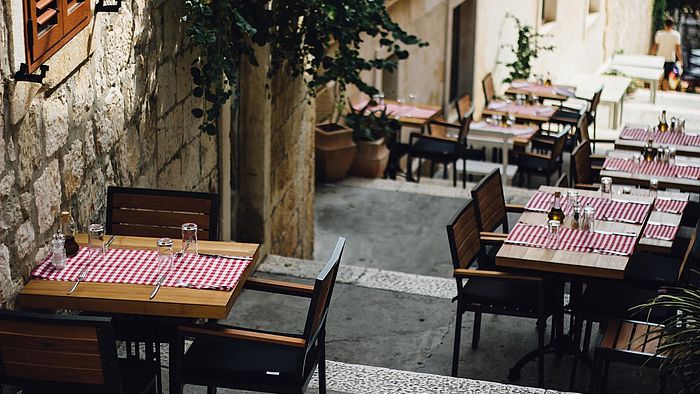 Restaurants: Möbel einlagern in Zürich